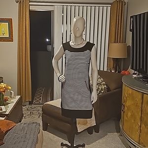 Sleeveless Black/White Midi Dress